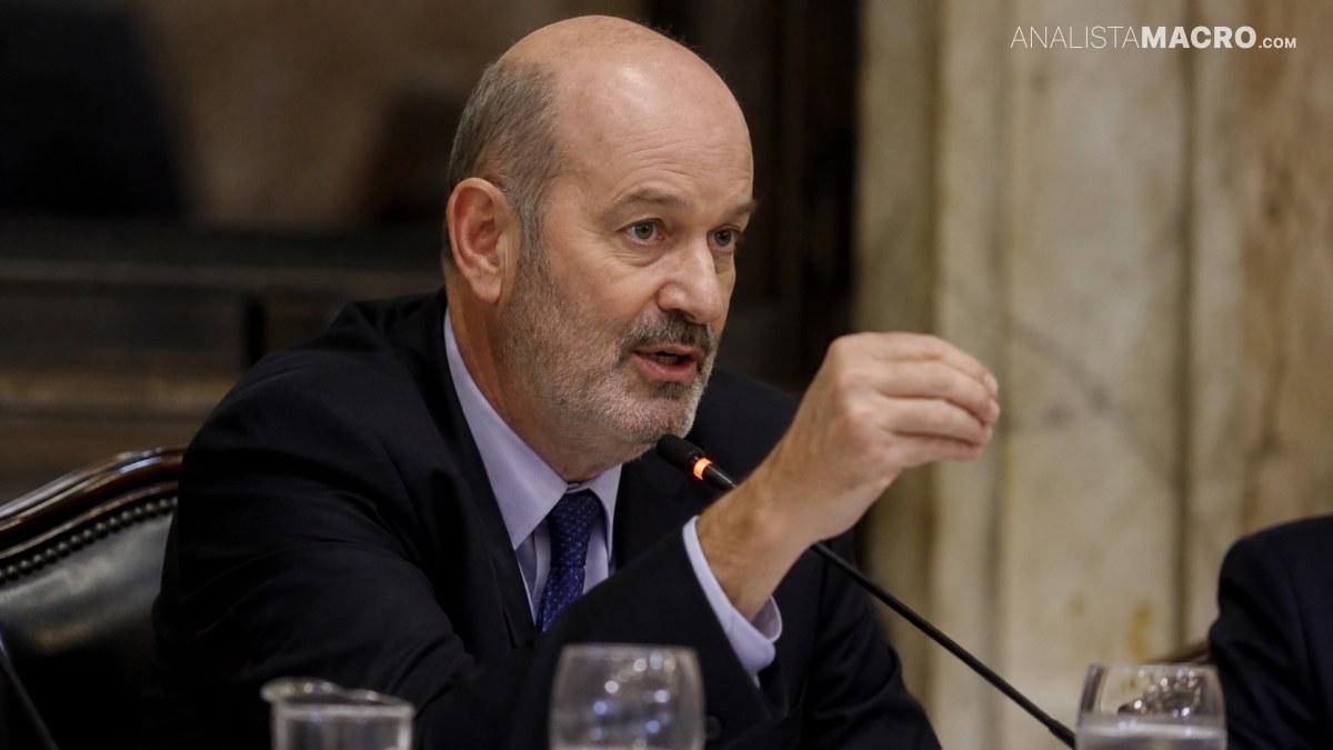 El ministro Sturzenegger promete 16.000 desregulaciones más